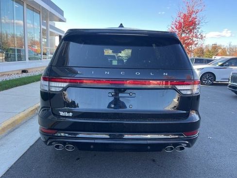 Certified 2025 Lincoln Aviator AWD w/ Jet Appearance Package image 10