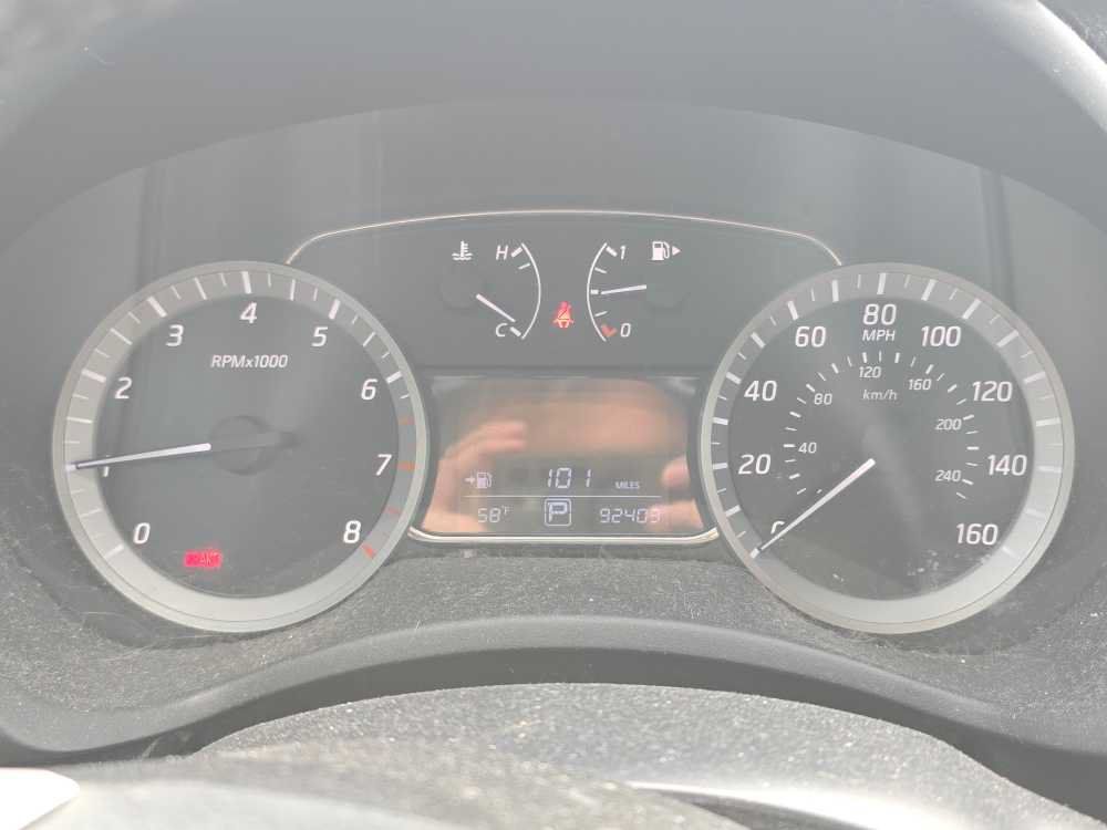 Used 2015 Nissan Sentra SV FWD image 21