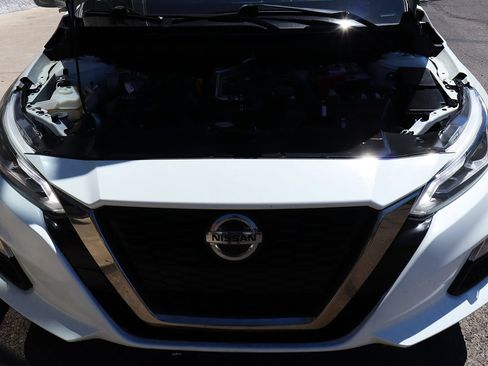 Used 2021 Nissan Altima 2.5 SR FWD image 57