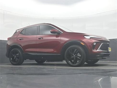 Used 2025 Buick Encore GX Sport Touring w/ Comfort Package image 27