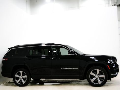 Used 2022 Jeep Grand Cherokee L Limited image 5