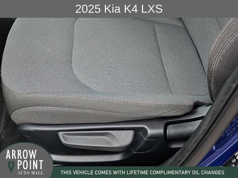 Used 2025 Kia K4 FWD image 23