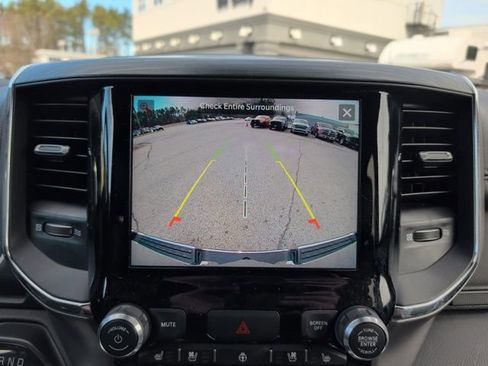 Used 2024 RAM 1500 Laramie image 27