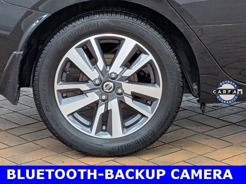 Used 2020 Nissan Versa SV w/ Trunk Package image 10