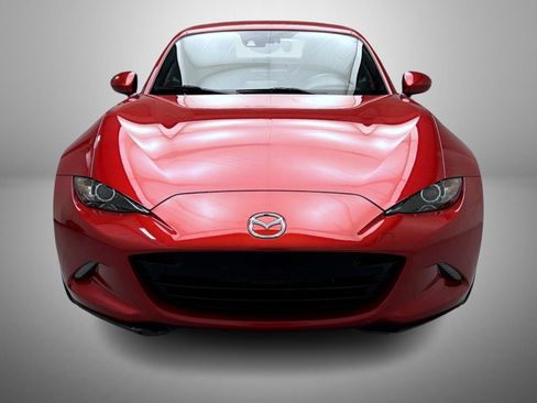 Used 2017 MAZDA MX-5 Miata RF Grand Touring RWD image 2