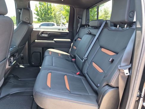 New 2026 GMC Sierra 2500 AT4 w/ AT4 Premium Plus Package AWD/4WD image 39