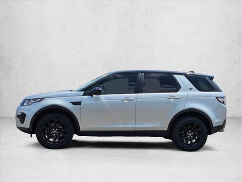Used 2019 Land Rover Discovery Sport SE AWD/4WD image 9