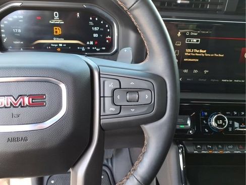 Used 2026 GMC Sierra 1500 AT4 w/ LPO, Black Badging Package AWD/4WD image 25