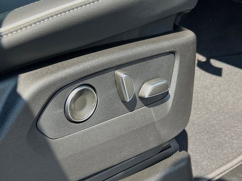 New 2025 Cadillac Escalade Premium Luxury image 29