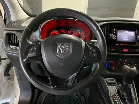 Used 2019 RAM ProMaster City Tradesman SLT FWD image 16