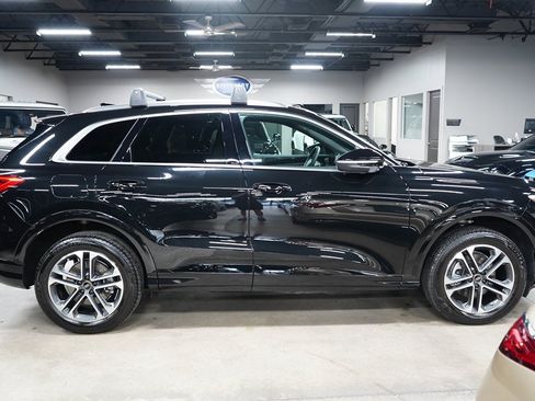 Used 2025 Audi Q5 Premium Plus AWD/4WD image 8