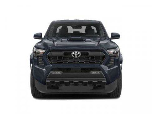 Certified 2025 Toyota Tacoma TRD Off-Road AWD/4WD image 4