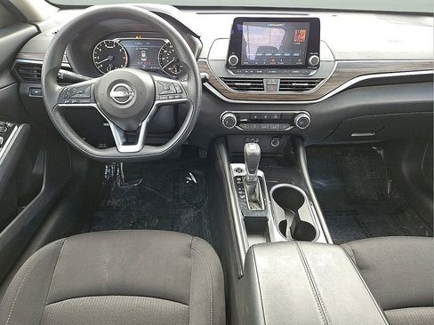 Used 2023 Nissan Altima 2.5 SV image 16