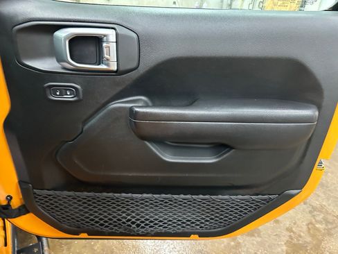 Certified 2021 Jeep Wrangler Unlimited Sport AWD/4WD image 33