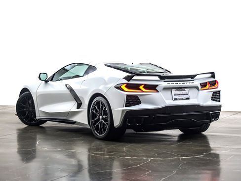 Used 2023 Chevrolet Corvette 2dr Stingray Cpe w/ Z51 Performance Package image 11
