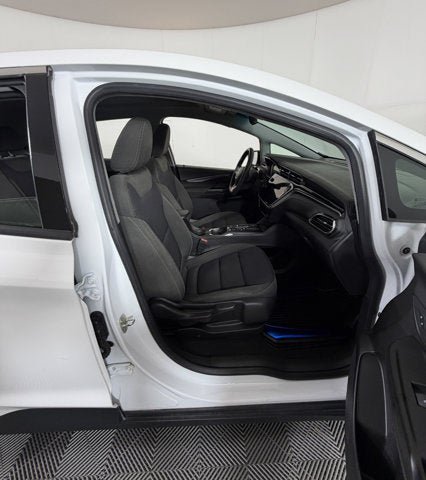 Used 2022 Chevrolet Bolt LT FWD image 5
