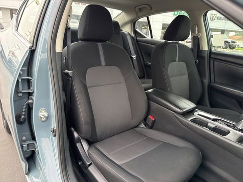 Used 2024 Nissan Sentra SV image 14