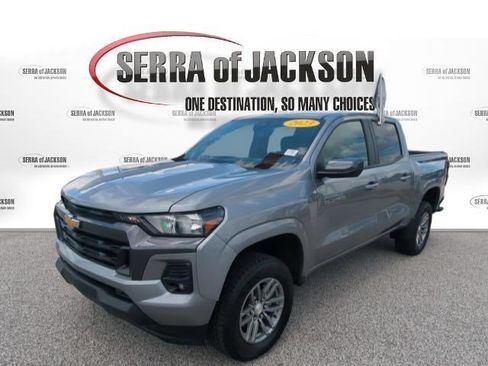 Used 2023 Chevrolet Colorado LT w/ LT Convenience Package RWD image 5