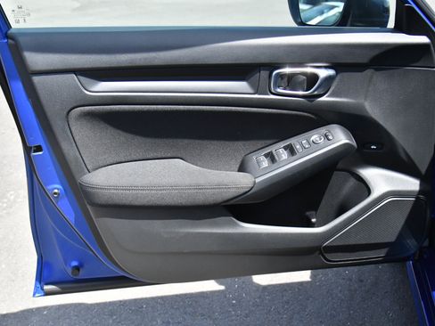 Used 2024 Honda Civic Sport image 13