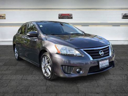 Used 2015 Nissan Sentra SR FWD image 1