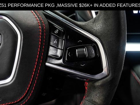 Used 2022 Chevrolet Corvette Stingray Premium Cpe w/ Z51 Performance Package RWD image 36