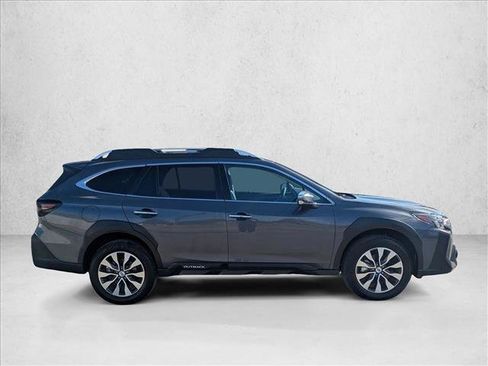 Used 2025 Subaru Outback Touring XT w/ Tech Package 3 AWD/4WD image 4