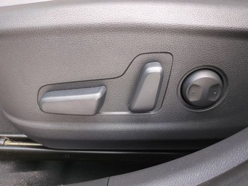 Used 2023 Hyundai Kona SEL w/ Cargo Package FWD image 17