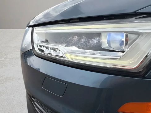 Used 2017 Audi Q3 2.0T Prestige w/ Prestige Package image 9