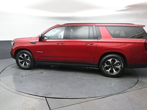 Used 2026 GMC Yukon XL AT4 Ultimate AWD/4WD image 4