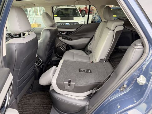 Used 2023 Subaru Outback Limited image 36