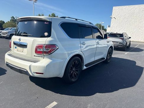 Used 2020 Nissan Armada Platinum w/ Captain's Chairs Package RWD image 3