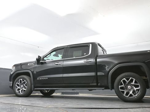 Used 2022 GMC Sierra 1500 SLT w/ SLT Convenience Package AWD/4WD image 57