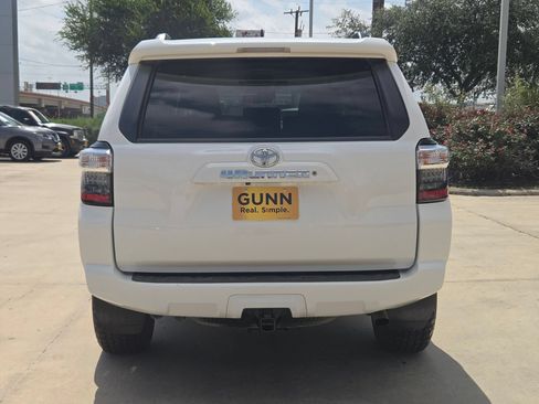 Used 2021 Toyota 4Runner SR5 RWD image 4