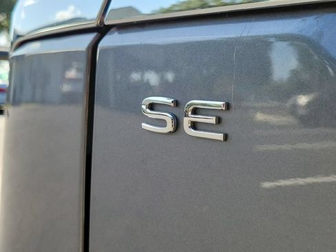 Used 2025 Volkswagen Atlas SE AWD/4WD image 27