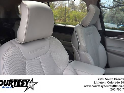 Used 2022 Jeep Grand Cherokee L Overland w/ Luxury Tech Group IV AWD/4WD image 35