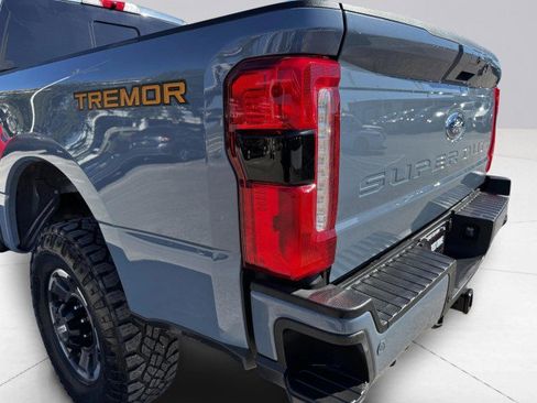 Used 2023 Ford F250 Lariat w/ Lariat Ultimate Package image 17