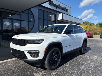 New 2025 Jeep Grand Cherokee Limited w/ Black Appearance Package