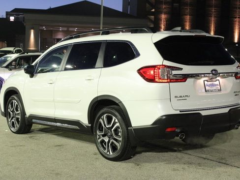 Certified 2025 Subaru Ascent Limited image 7