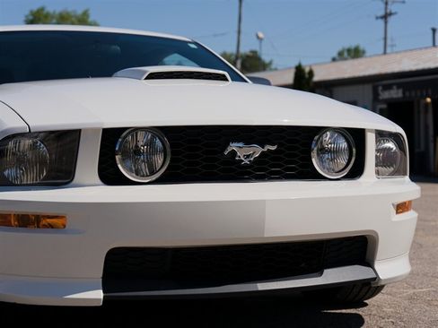 Used 2008 Ford Mustang GT Premium RWD image 9