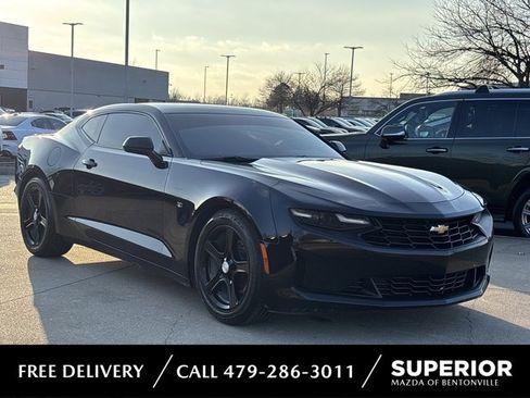 Used 2022 Chevrolet Camaro LT image 1