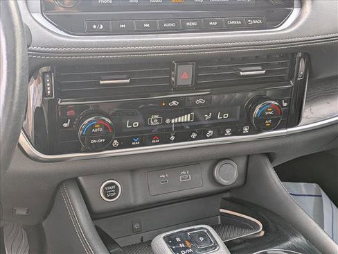 Used 2023 Nissan Rogue Platinum w/ Platinum Premium Package image 14