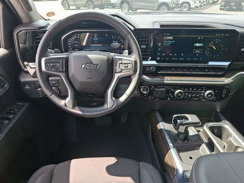 Used 2024 Chevrolet Silverado 1500 RST AWD/4WD image 11
