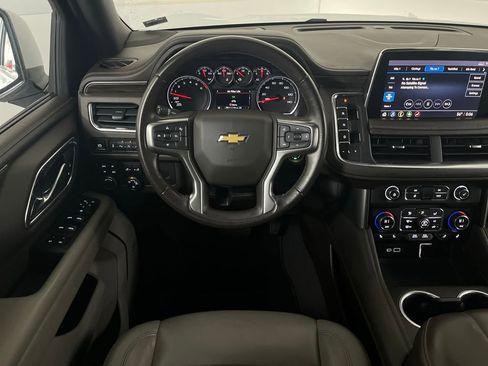 Used 2021 Chevrolet Suburban LT AWD/4WD image 32