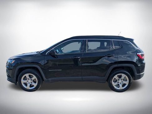 Used 2024 Jeep Compass Latitude AWD/4WD image 6