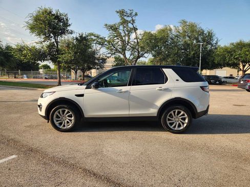 Used 2018 Land Rover Discovery Sport HSE AWD/4WD image 4