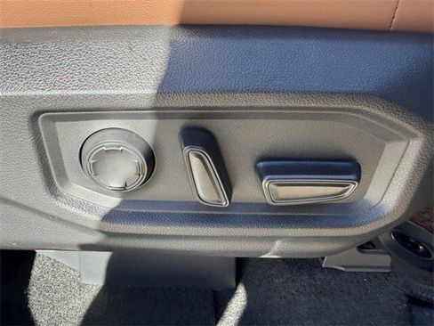 Used 2022 Toyota Tundra 1794 Edition image 31