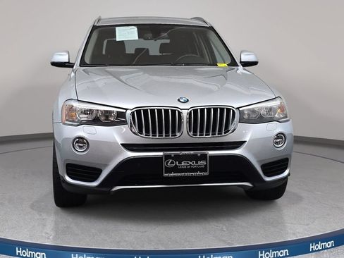 Used 2017 BMW X3 xDrive28i AWD/4WD image 3