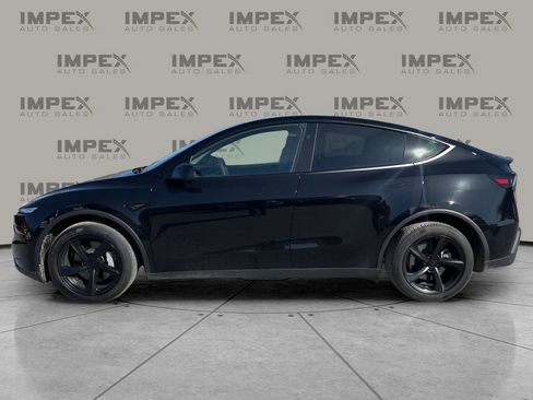Used 2026 Tesla Model Y Long Range image 2