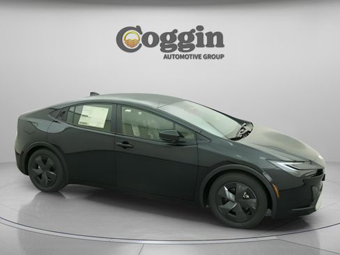 New 2026 Toyota Prius Plug-In Hybrid image 24