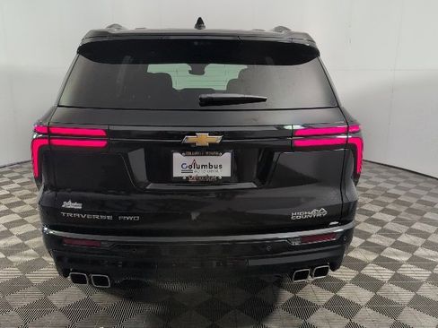 New 2026 Chevrolet Traverse High Country w/ LPO, Floor Liner Package image 5